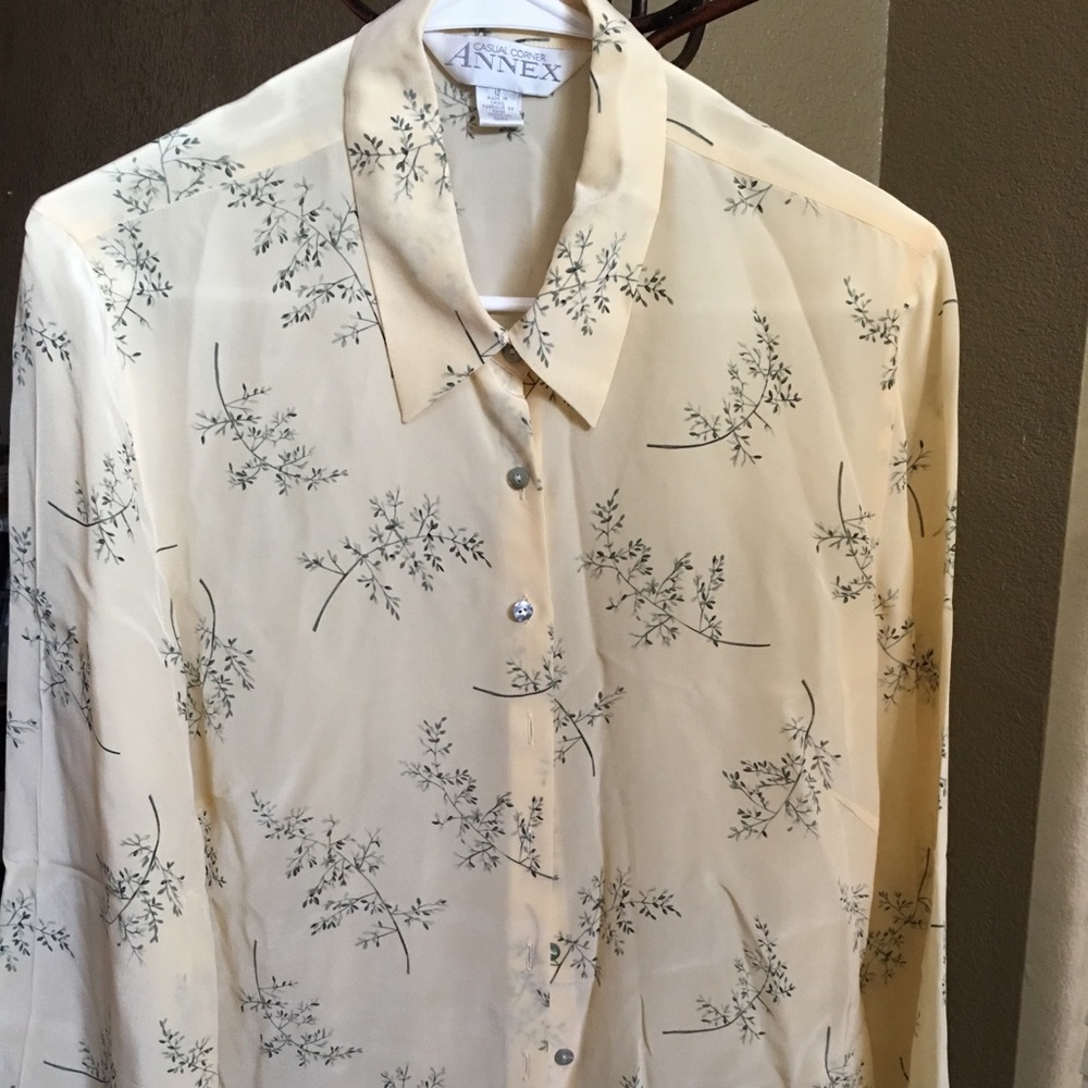 Silk blouse. Size 12